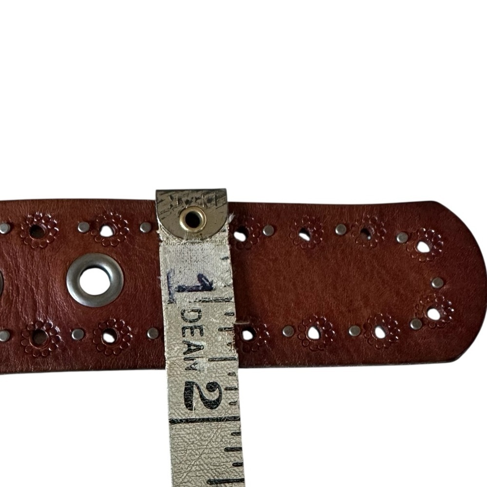 Fossil Flower Tooled Leather Western Style Belt Cowgirl Size Large - Picture 10 of 11